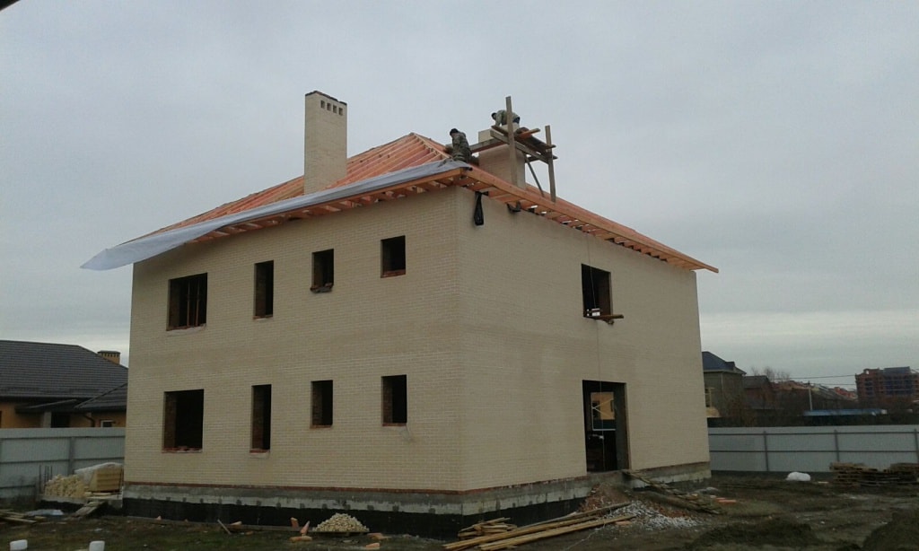 Двухэтажный жилой дом в г. Краснодаре пос. Северный 